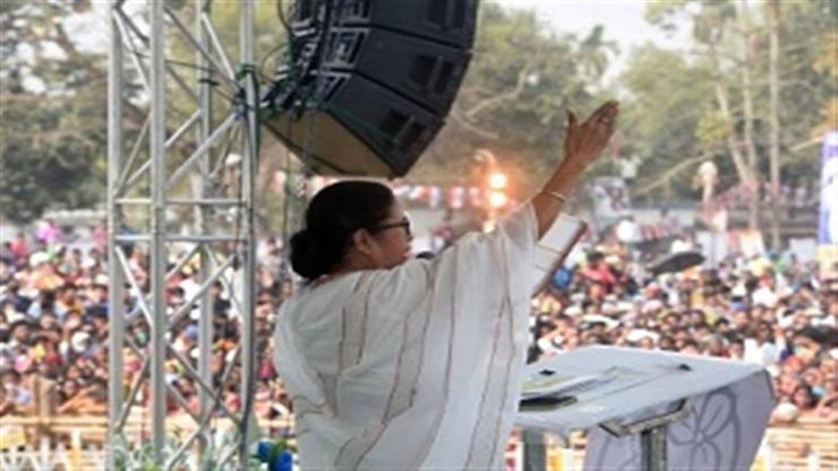 পশ্চিমবঙ্গে ভোটের আগে প্রশাসনিক রদবদল: স্বাধীনতার প্রশ্ন